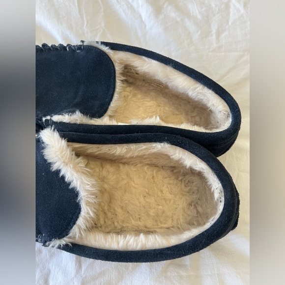 J.Crew Slippers Mens Size 12 Navy Suede Faux Shearling Lined Slip On - Picture 4 of 11